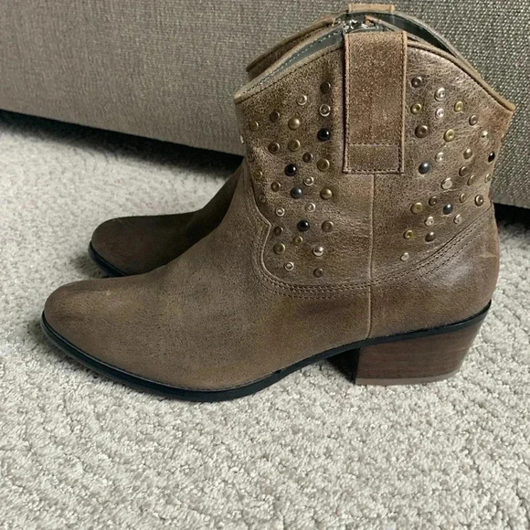 White mountain Rocky leather boot size 9, medium - Picture 7 of 13